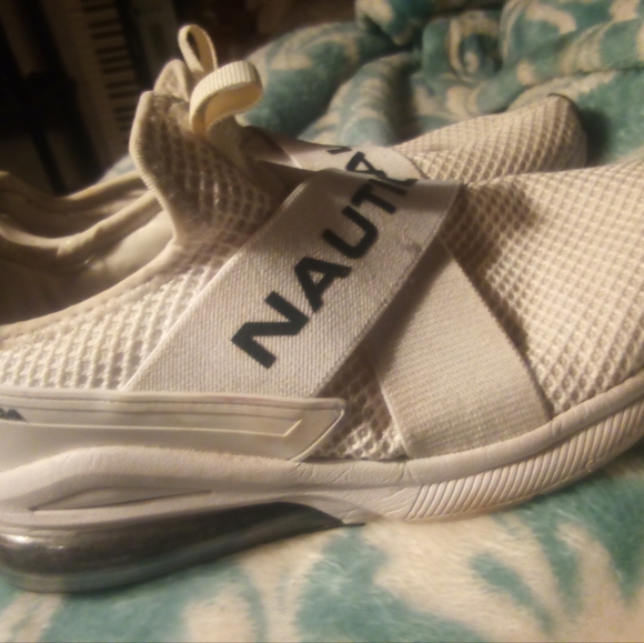 Nautica size 9 women's shoes - Picture 3 of 3